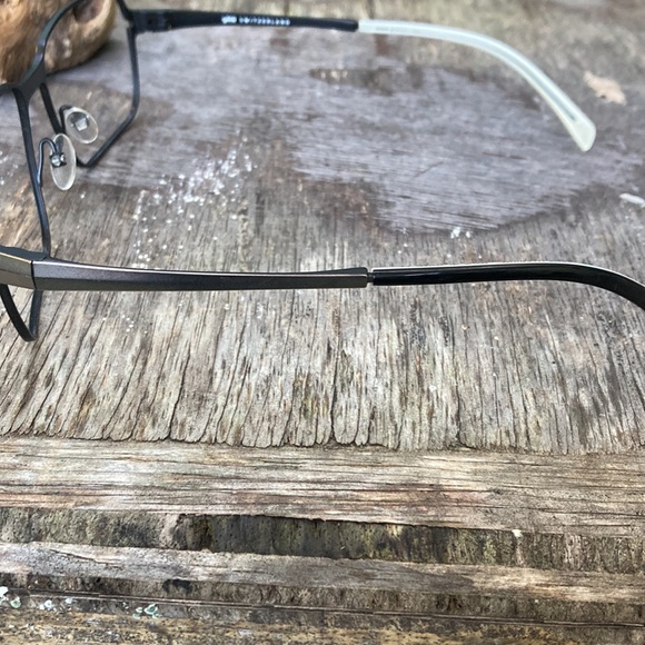 Gotti Switzerland men’s optical glasses 100% titanium color matte gunmetal $60 - Picture 6 of 9
